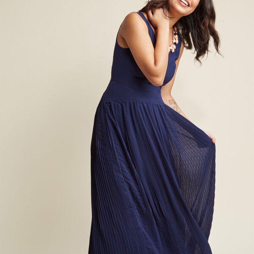 Modcloth Drop Waist Pleated Maxi Dress in Midnight